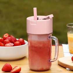 portable-crusher-juicer-with-handle-and-straw