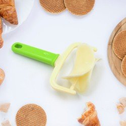plastic-roller-machine-for-baking