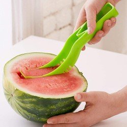 2047-plastic-watermelon-cutter-slicer