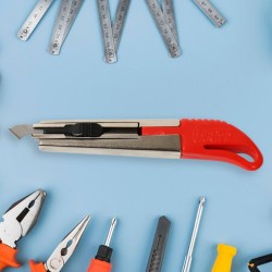0418-multi-use-plastic-cutter-with-plastic-cutting-blade-and-precision-knife-blade
