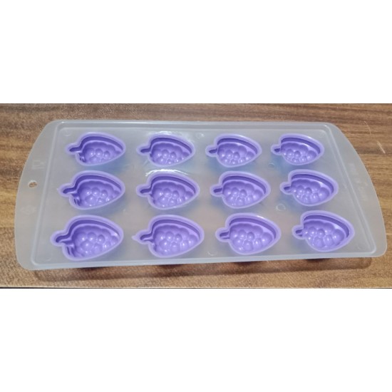 silicone-mold-ice-cube-tray-creative-sweet-multi-type-ice-tray-buckets-ice-cube-trays-multi-fruit-shape-ice-tray-1-pc-2