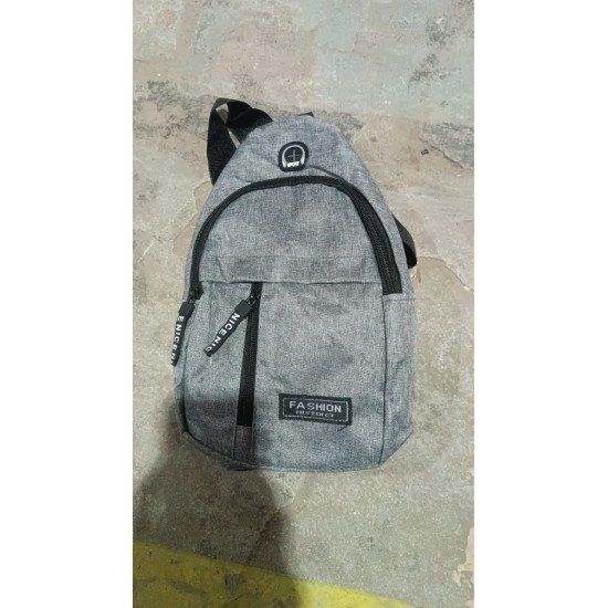 waterproof-waist-bag-with-usb-charging-for-travel