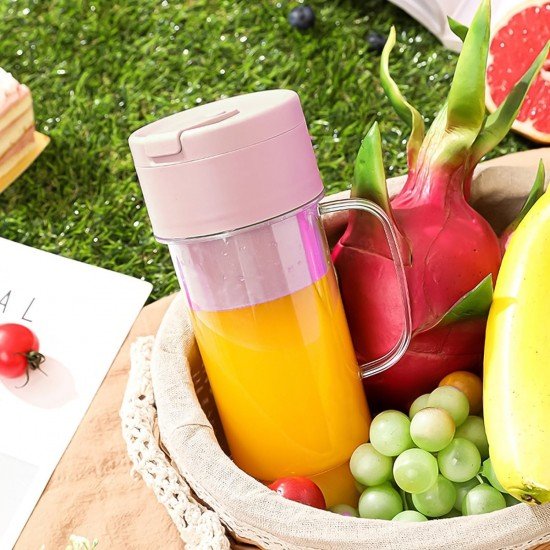 portable-crusher-juicer-with-handle-and-straw