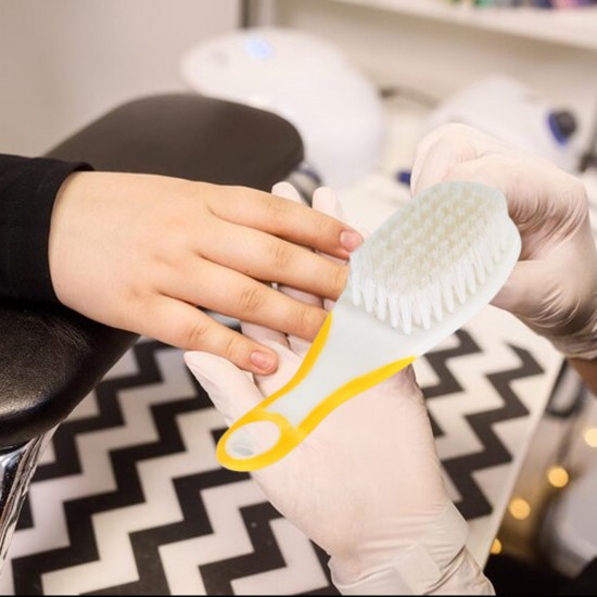 handle-grip-nail-brush-for-men-and-women handle-grip-nail-brush-for-men-and-women