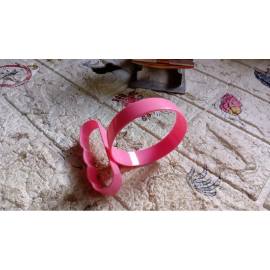 plastic-cup-handle