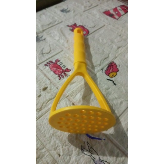 5493_plastic_potato_masher_1pc