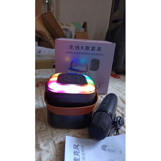 wireless-speaker-microphone-set-karaoke-machine-rgb-lights