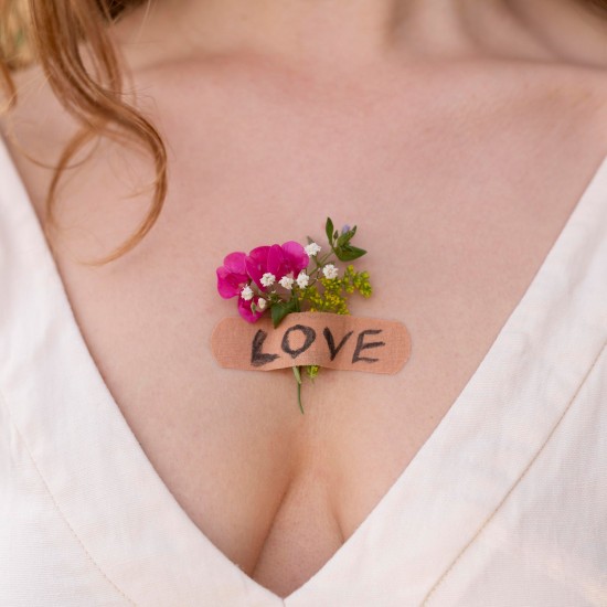 boob-tape-with-nipple-covers