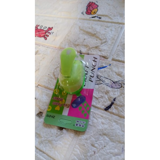 kids-paper-craft-hole-puncher